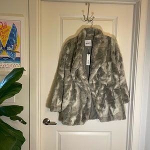 BB Dakota Coat